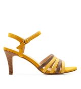 Dvojfarebné sandále. Žltohnedé.