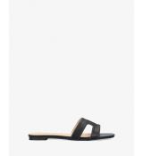 Šľapky na rovnej podrážke. Čierne. 46 30,0