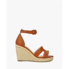 Klinové sandále s uzavretou pätou. Hnedé.