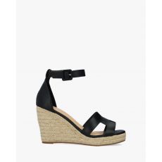 Klinové sandále s uzavretou pätou. Čierne.