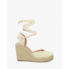 Espadrilky s farebnou šnúrkou. Krémové.