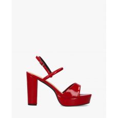 Sandále na platforme, lakované. Červené.